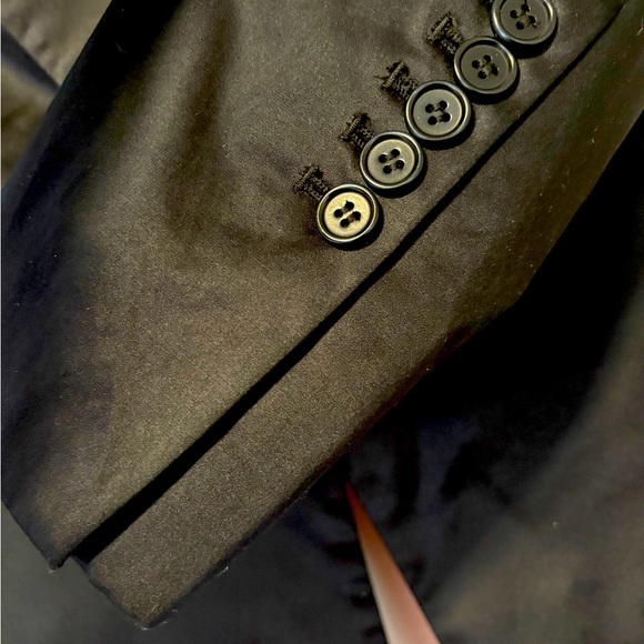 BCBG Mazaria Black Satin like blazer - Picture 4 of 5